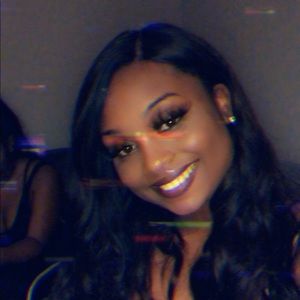 Meet your Posher, Brielle